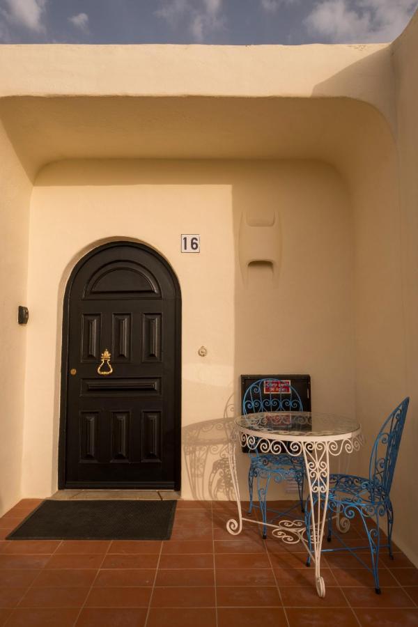 Cozy Beach Apartment W/ Sea View, Free Parking & Ac Carvoeiro  Bagian luar foto