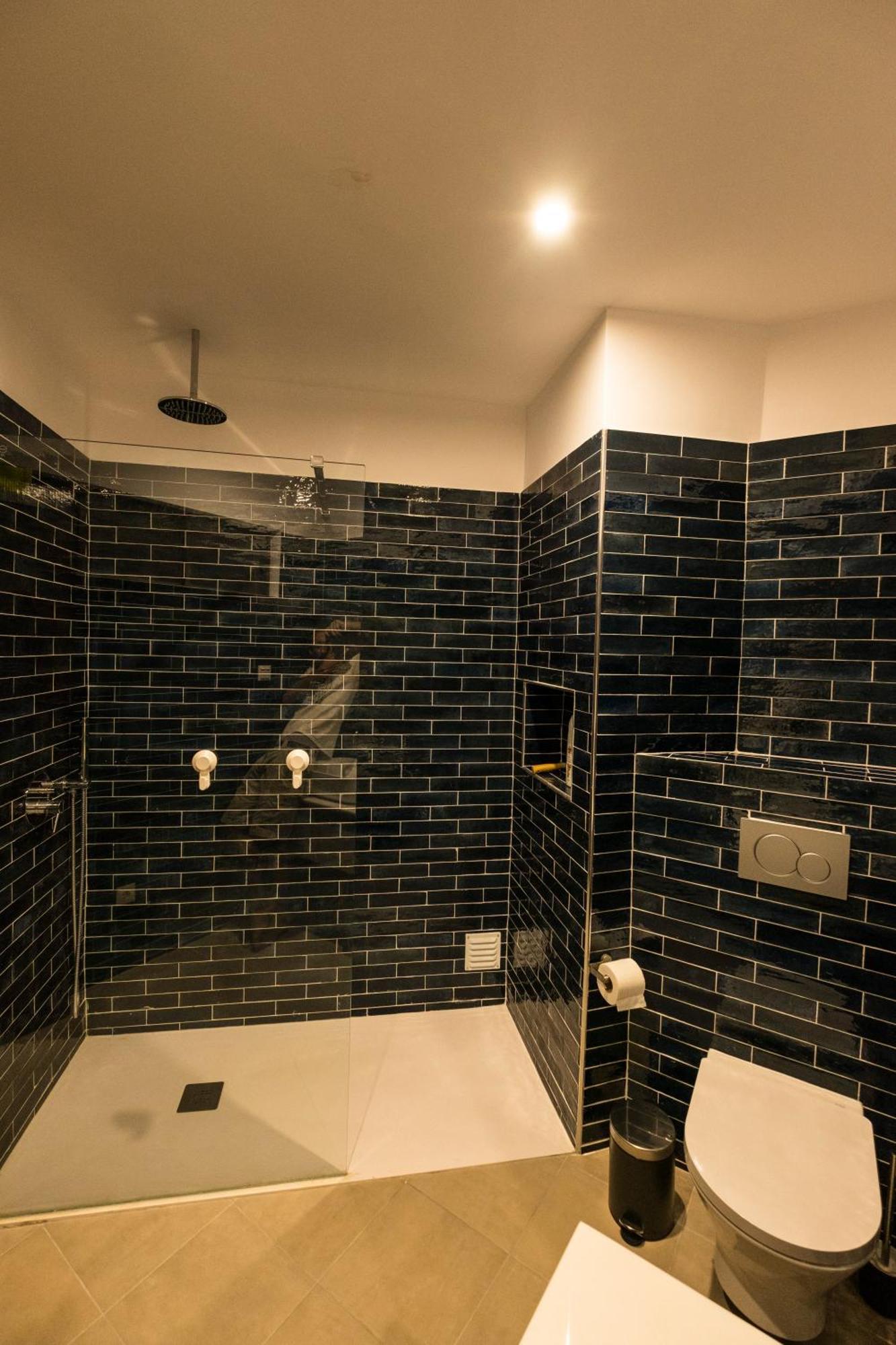 Cozy Beach Apartment W/ Sea View, Free Parking & Ac Carvoeiro  Bagian luar foto